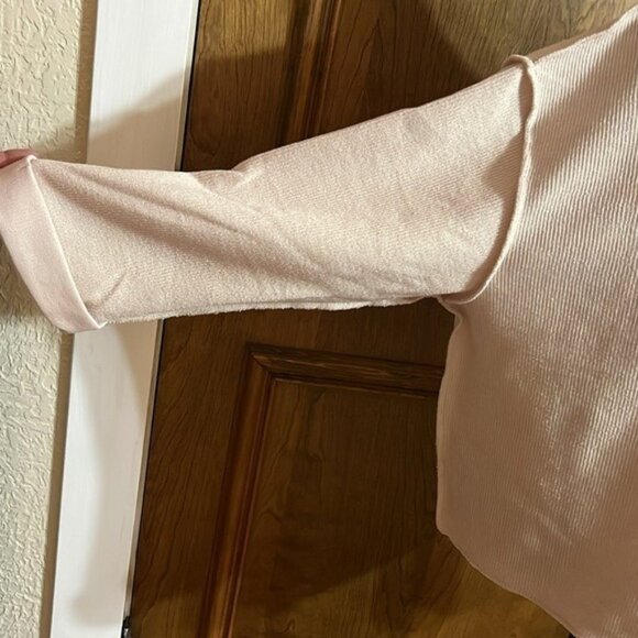 Chic Light Tan Sweater with V-Neck and Cutout Detail - Picture 3 of 5